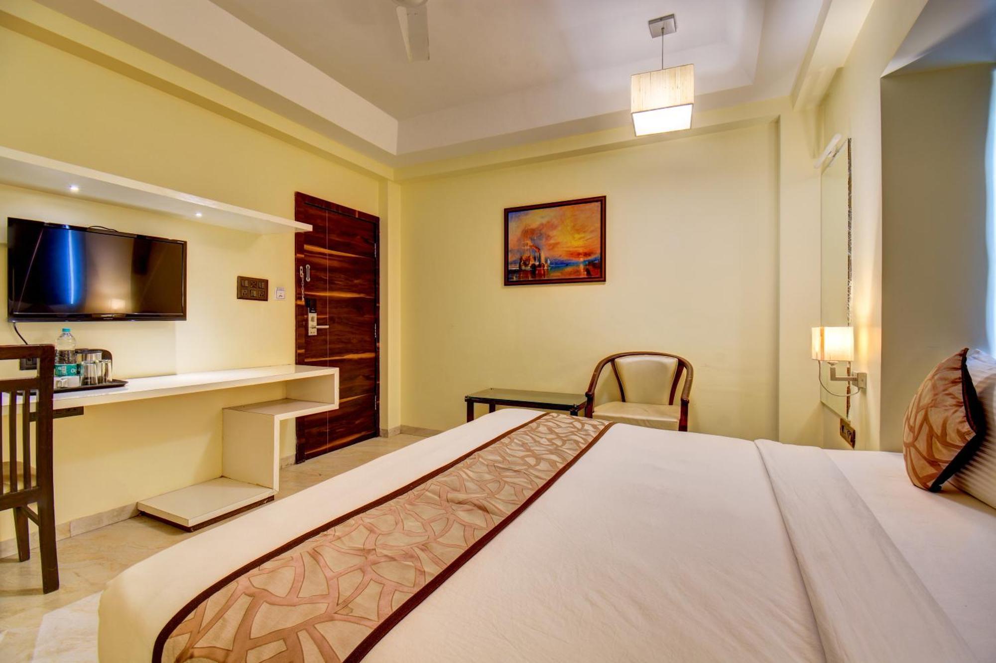 Hotel Deepali Executive Aurangabad  Exterior photo