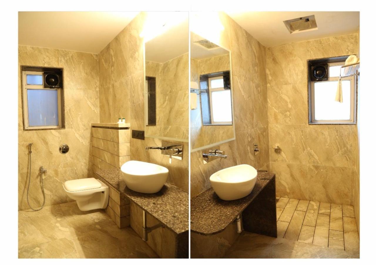 Hotel Deepali Executive Aurangabad  Exterior photo