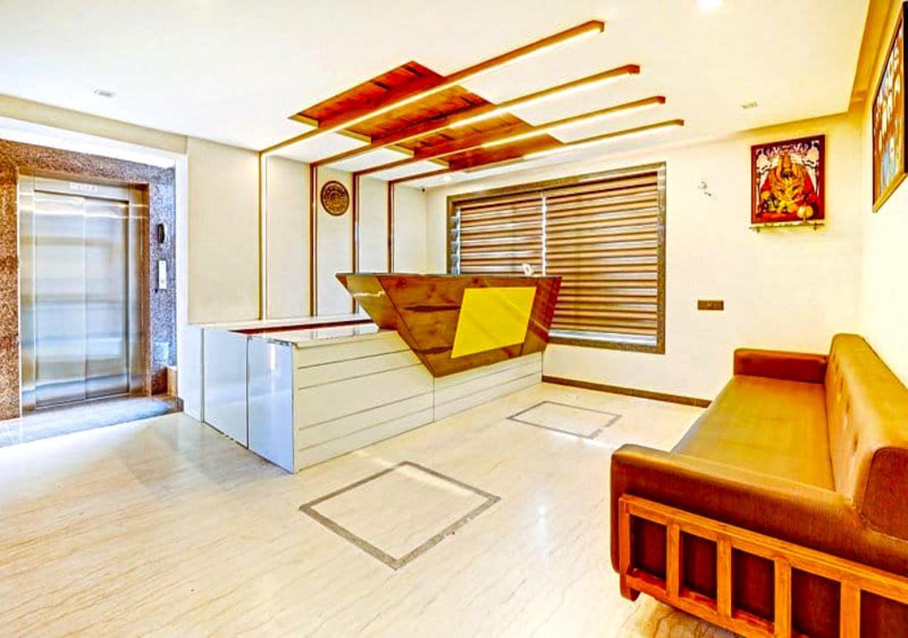 Hotel Deepali Executive Aurangabad  Exterior photo
